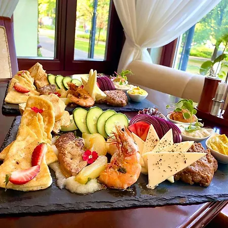 Hotel Villa Hotel 4*