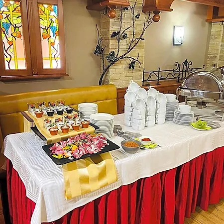 Villa Hotel 4* Debrecen