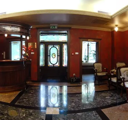 Villa Hotel 4*