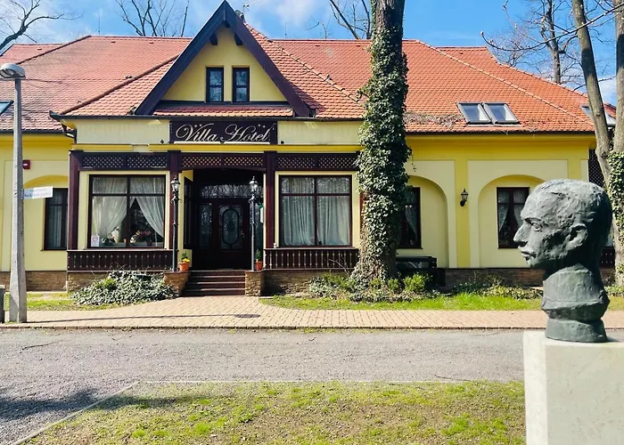 Villa Hotel 데브레첸